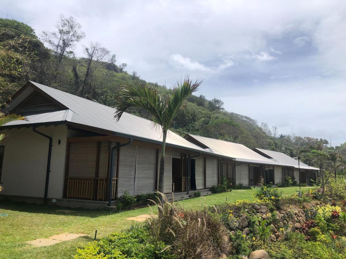 Paradise Chalets Yoga & Wellness Takamaka Bagian luar foto