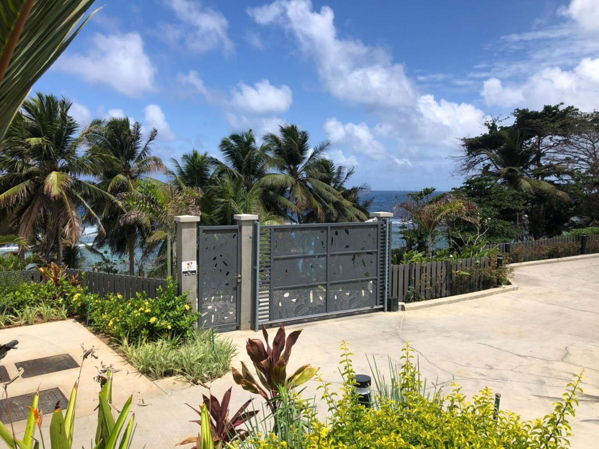 Paradise Chalets Yoga & Wellness Takamaka Bagian luar foto