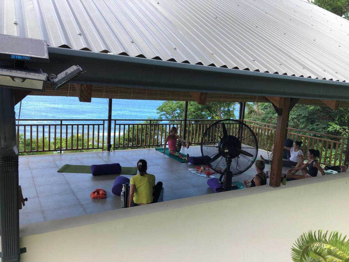 Paradise Chalets Yoga & Wellness Takamaka Bagian luar foto