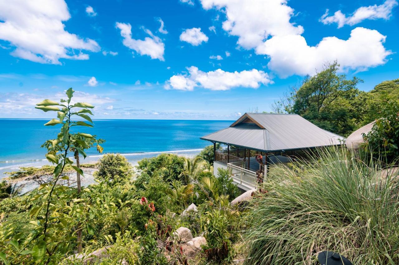 Paradise Chalets Yoga & Wellness Takamaka Bagian luar foto